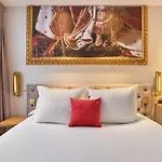 Hotel Eiffel Petit Louvre