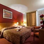 Eiffel Petit Louvre Hotel 3*