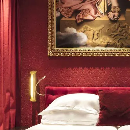 Eiffel Petit Louvre Hotell 3*