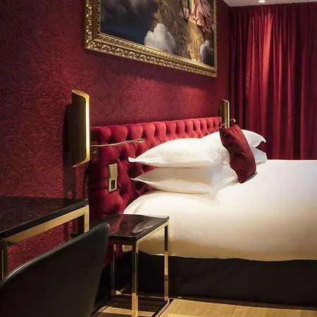 Hotell Eiffel Petit Louvre 3*