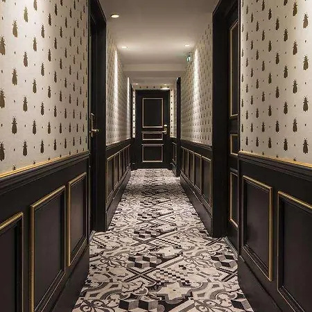 Eiffel Petit Louvre Hotell 3*