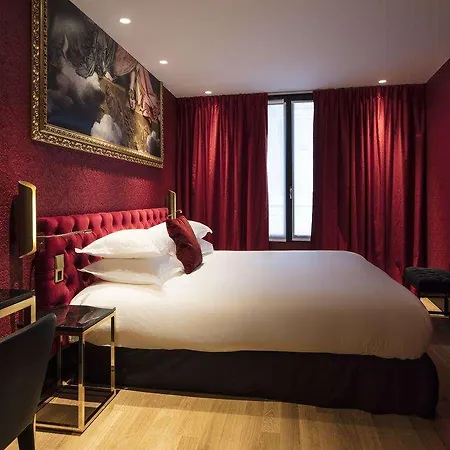 Eiffel Petit Louvre Hotel