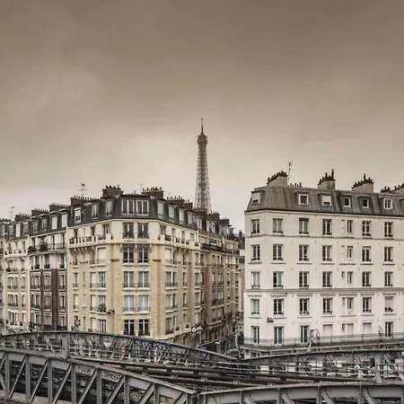 Eiffel Petit Louvre 3* 巴黎