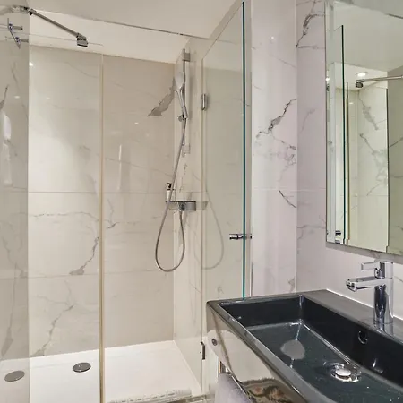 Hotel Eiffel Petit Louvre 3*