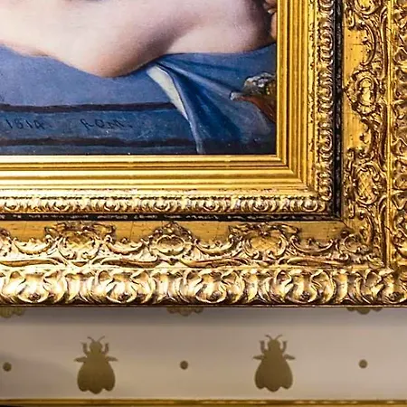 Eiffel Petit Louvre باريس