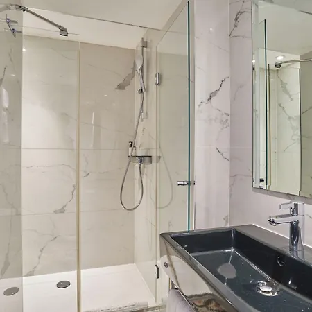 Hotel Eiffel Petit Louvre Paris