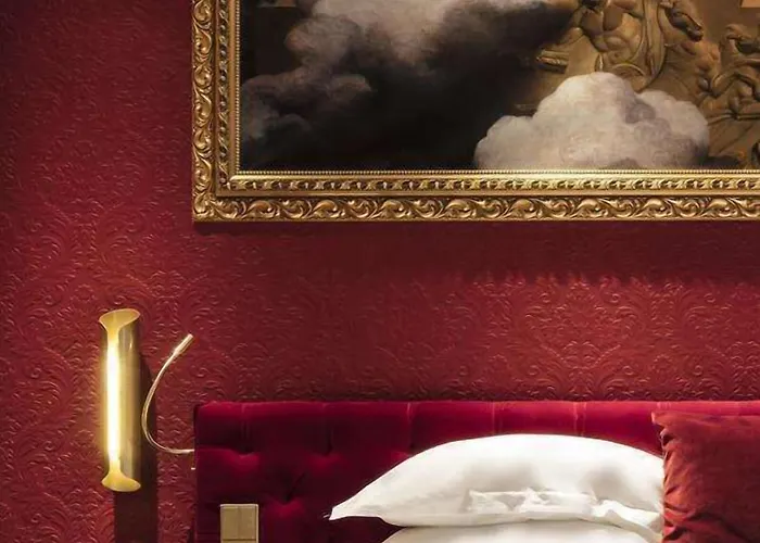 Hotel Eiffel Petit Louvre