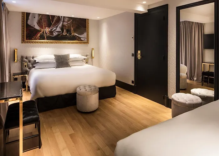 Hotel Eiffel Petit Louvre Paris