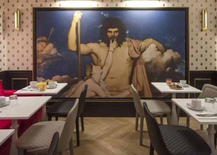 Eiffel Petit Louvre 3* 巴黎