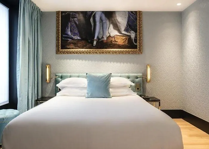 Hotel Eiffel Petit Louvre 3*