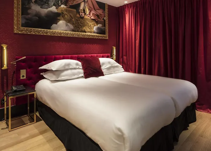 Eiffel Petit Louvre 3* Paris