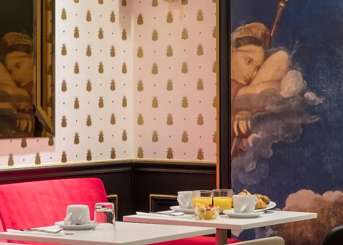 Eiffel Petit Louvre Hotel Paris