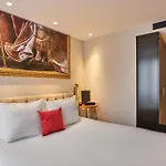 Eiffel Petit Louvre Hotel 3*